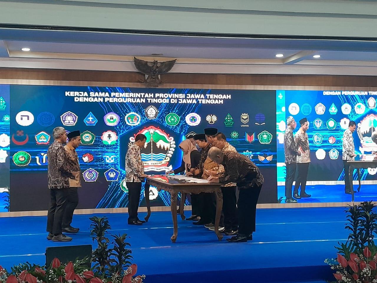 UNIVERSITAS PANDANARAN DAN PEMPROV JAWA TENGAH...